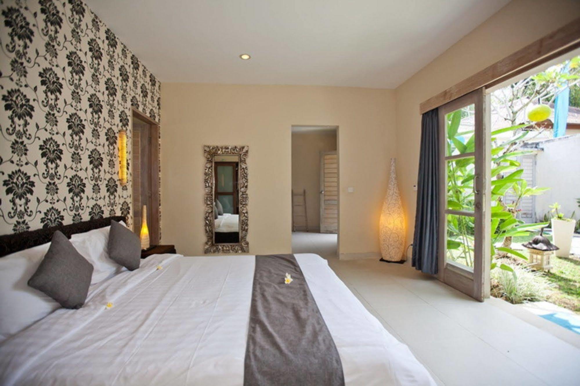 Enigma Bali Villas Kuta  Bagian luar foto